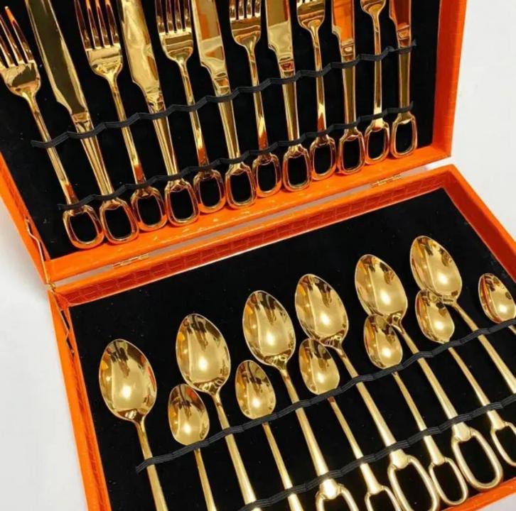 Hermes Bestekset 24-delig Goud - Nieuw in Geschenkdoos, Computers en Software, Windows Laptops, Nieuw, 15 inch, Ophalen of Verzenden