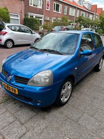 Renault Clio 1.6 16V Dynbas E4 2005 Blauw beschikbaar voor biedingen