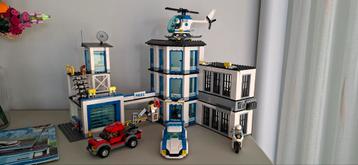 Lego City politie bureau set 60141 beschikbaar voor biedingen