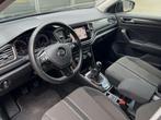 Volkswagen T-Roc 1.0 116PK TSI SPORT *!* NAVIGATIE/ 17 INCH/, Voorwielaandrijving, Stof, Gebruikt, Euro 6