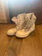 Timberland Boots - Maat 38/39 - Bredere Pasvorm, Kleding | Dames, Schoenen, Ophalen of Verzenden, Zo goed als nieuw, Beige, Lage of Enkellaarzen