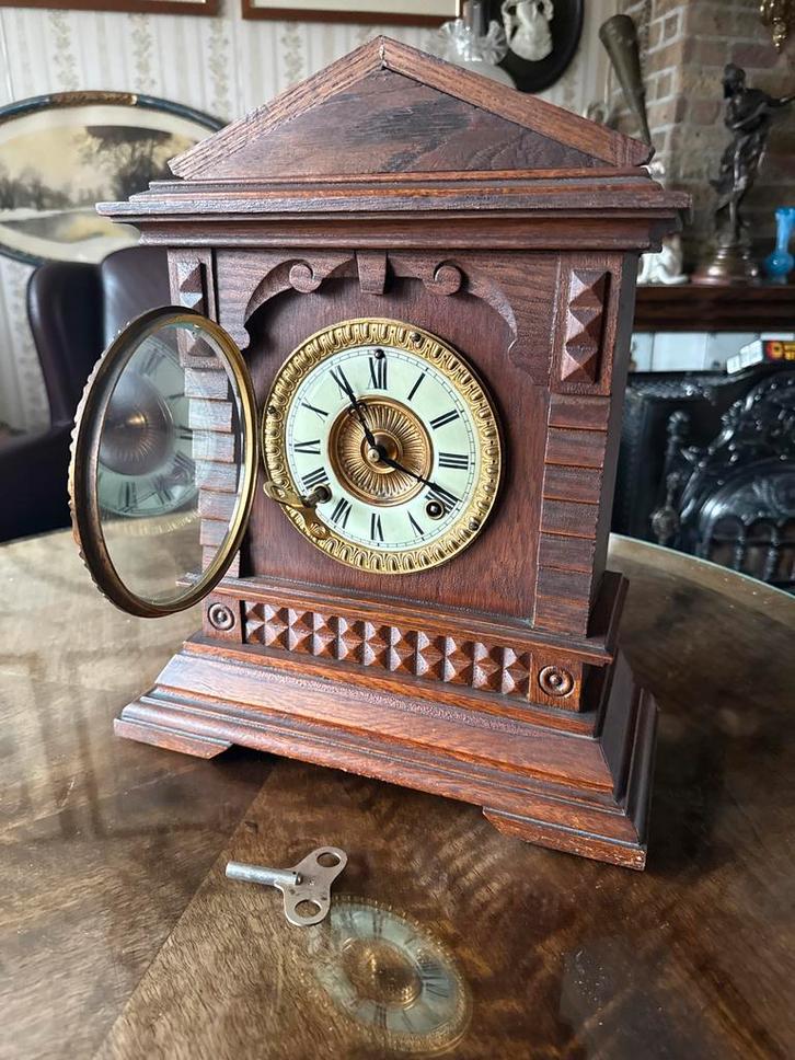 Antieke houten pendule klok, Antiek en Kunst, Antiek | Klokken, Ophalen of Verzenden