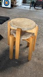 2 leuke krukjes 45 cm, Huis en Inrichting, Krukjes, Ophalen of Verzenden, Gebruikt, Hout