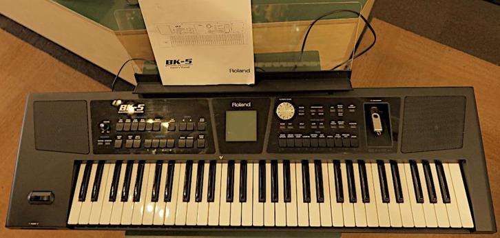 Roland BK5, Muziek en Instrumenten, Keyboards, Gebruikt, 61 toetsen, Roland, Aanslaggevoelig, Midi-aansluiting, Ophalen