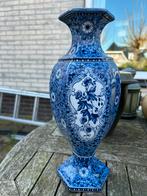 Regout Hollandse Antieke vaas hoogte 31 cm, Antiek en Kunst, Ophalen of Verzenden