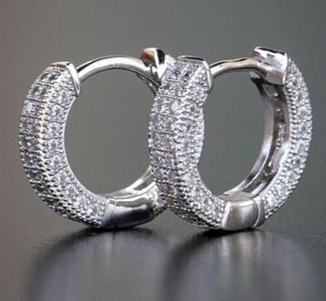 Elegante 18K goud  en witgoud verguld oorbellen met zirkonen beschikbaar voor biedingen