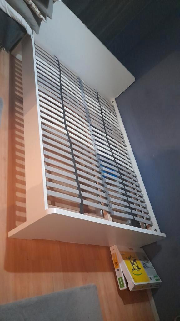 Askvoll Ikea bed 140x200, Huis en Inrichting, Slaapkamer | Bedden, Zo goed als nieuw, Tweepersoons, Hout, Wit, Ophalen
