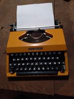Sperry Remington typemachine geel inclusief koffer, Diversen, Typemachines, Gebruikt, Ophalen of Verzenden