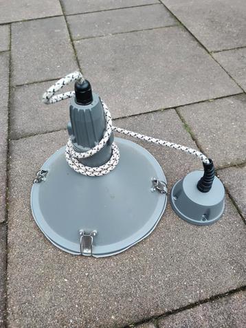 Industriële Aluminium Hanglamp - Ø26cm beschikbaar voor biedingen