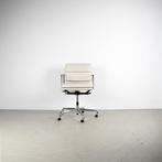 3x Vitra Eames Ea 217 Bureaustoel Softpad Clay – Chroom, Niet ingevuld, Niet ingevuld, Ophalen of Verzenden, Zo goed als nieuw