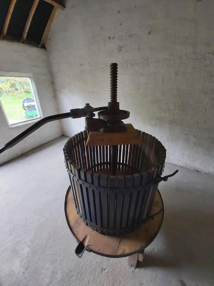 Wijnpers, Hobby en Vrije tijd, Overige Hobby en Vrije tijd, Gebruikt, Ophalen