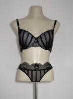 Tweedelige zwarte stringset met kant van Hunkemöller, Kleding | Dames, Ondergoed en Lingerie, Verzenden, Zwart, Setje