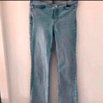 Mooie lichtblauwe jeans heupmodel maat 36, Ophalen of Verzenden, Gedragen, Blauw, W30 - W32 (confectie 38/40)