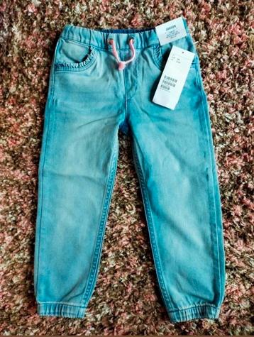 Nieuw! Mooie lichtblauwe jogger van H&M! Mt 98

 beschikbaar voor biedingen