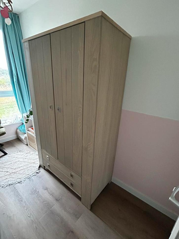 Babykamer kast met wandplank, Huis en Inrichting, Kasten | Kledingkasten, Gebruikt, 150 tot 200 cm, 100 tot 150 cm, 50 tot 75 cm