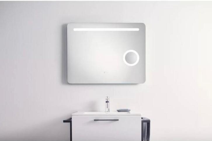 Badkamerspiegel zilverkleurig inclusief LED 80x62 cm. Nieuw, Huis en Inrichting, Woonaccessoires | Spiegels, Nieuw, 75 tot 100 cm