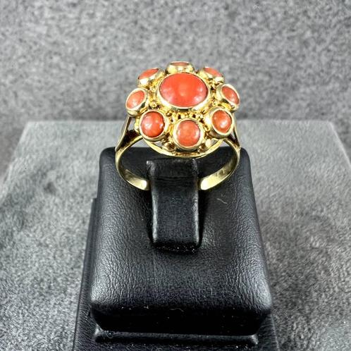 Gouden ring | 14K | 3,12gr | entourage bloedkoraal | 388589, Sieraden, Tassen en Uiterlijk, Ringen, Zo goed als nieuw, Dame, Kleiner dan 17