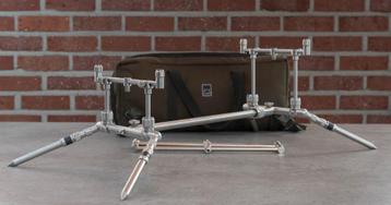 Solar P1 Worldwide Compact Rodpod + 2Sets Buzzerbars beschikbaar voor biedingen