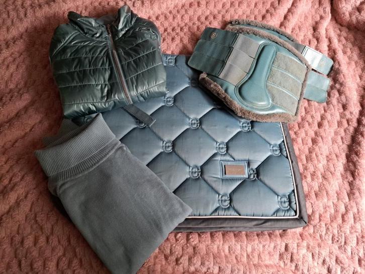 Compleet set Equestrian Stockholm Steel Blue Full dressuur, Dieren en Toebehoren, Paarden en Pony's | Dekens en Dekjes, Gebruikt
