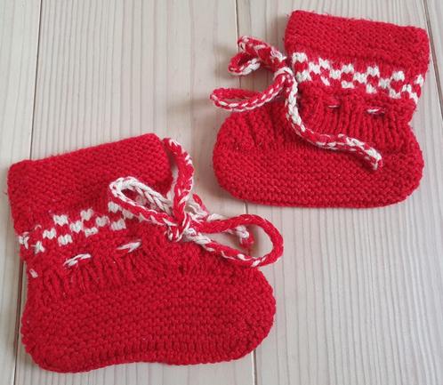 Leuke handgebreide kindersokjes / slofjes - mt 19-21, Kinderen en Baby's, Babykleding | Schoentjes en Sokjes, Zo goed als nieuw
