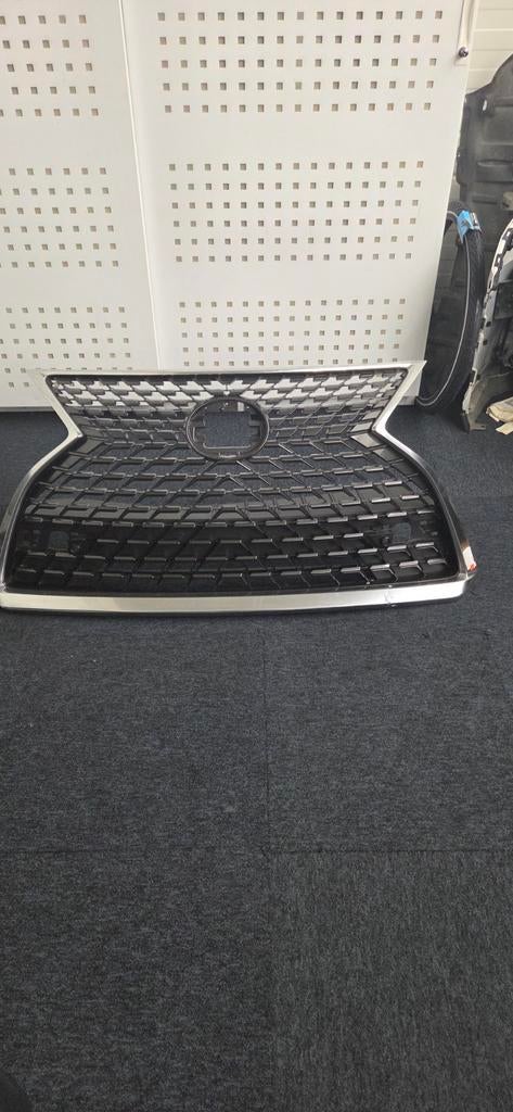 Lexus RX 450h F Sport Grille 2022, Ophalen of Verzenden, Voor, Lexus, Bumper