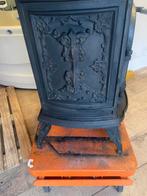 Gietijzeren kachel., Huis en Inrichting, Ophalen, Gebruikt, Houtkachel, Vrijstaand