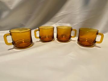 Retro Set van 4 Duralex France kopjes beschikbaar voor biedingen