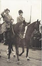 Fotokaart, Officier Cavalerie, Defilé Huzaren, Kolbak, 1934, Nederland, Foto of Poster, Landmacht, Verzenden