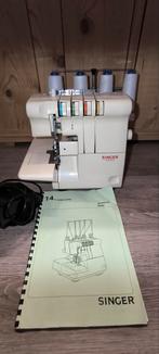 Lock machine singer ....4 rollen garen, Hobby en Vrije tijd, Naaimachines en Toebehoren, Verzenden, Zo goed als nieuw, Naaimachine