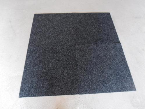 projecttegels in de kleur Zwart nieuw in 50x50 en 100x100 cm, Huis en Inrichting, Stoffering | Vloerbedekking, Nieuw, Tapijttegels