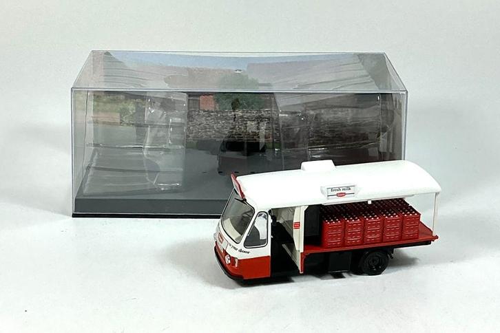 Wales & Edwards Rangemaster 1987 1:43 Universal H James Bond, Hobby en Vrije tijd, Modelauto's | 1:43, Nieuw, Auto, Universal Hobbies