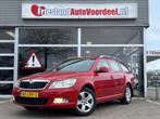 Skoda Octavia Combi 1.4 TSI Elegance DSG / Leder / Navi / PD, Euro 5, Gebruikt, 4 cilinders, Met garantie (alle)
