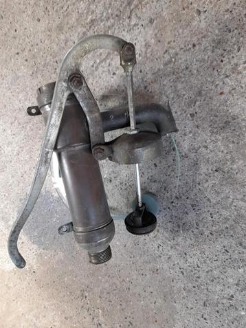 Koperen Waterpomp - Handbediend beschikbaar voor biedingen