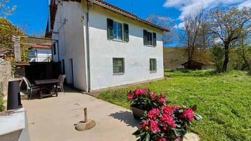 Te koop vrijstaand huis in Pareto/Allesandria Italie., Huizen en Kamers, Buitenland, Italië, Woonhuis, Landelijk