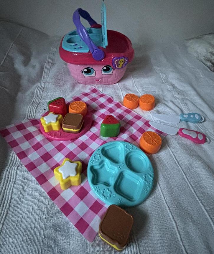 vtech blokkendoos/mandje en stofzuigersamen 8,50, Kinderen en Baby's, Speelgoed | Vtech, Zo goed als nieuw, 6 maanden tot 2 jaar