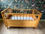 Vintage / retro ledikantje, Huis en Inrichting, Slaapkamer | Bedden, Ophalen, Gebruikt, Eenpersoons, Bruin
