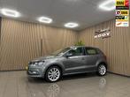 Volkswagen Polo 1.2 TSI Comfortline * Navigatie / Parkeersen, Stof, Gebruikt, Euro 6, 4 cilinders