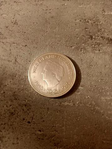 Zilveren 10 Gulden Munt Koningin Juliana. beschikbaar voor biedingen