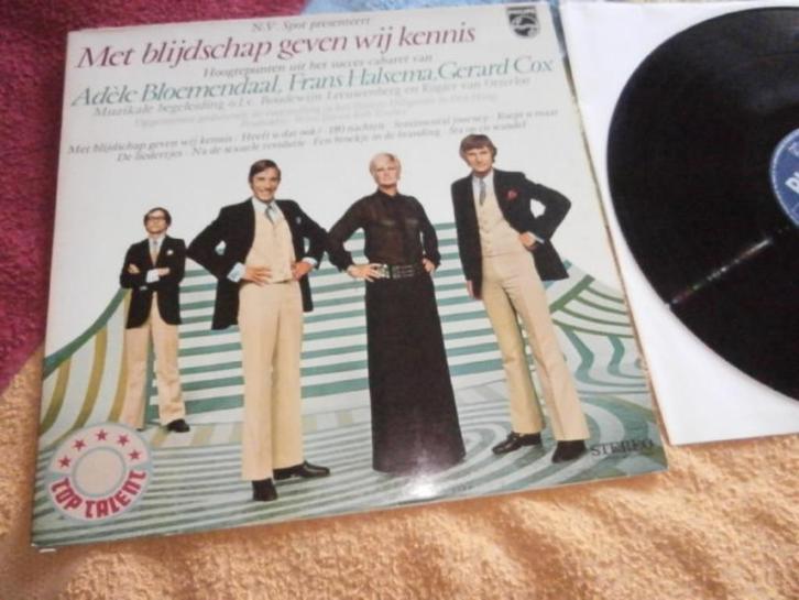 Adèle Bloemendaal e.a. - Met Blijdschap Geven Wij Kennis., Cd's en Dvd's, Vinyl | Nederlandstalig, Zo goed als nieuw, Pop, 12 inch