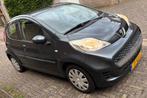 Peugeot 107 1.0 12V 5DR 2011 Grijs, Auto's, Voorwielaandrijving, 4 stoelen, 68 pk, Origineel Nederlands