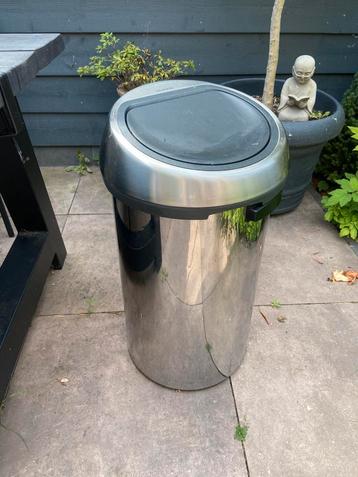 Brabantia rvs 60 liter prullenbak beschikbaar voor biedingen