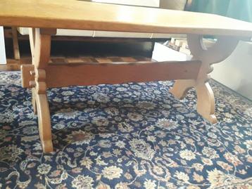 Vintage Sixties eiken salontafel beschikbaar voor biedingen