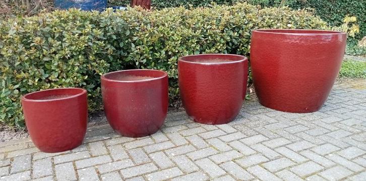 Zeer grote geglazuurde fil potten in twee kleuren nieuw., Tuin en Terras, Bloempotten, Nieuw, Terracotta, Binnen, Balkon, Tuin