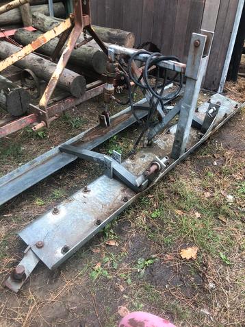 palletbord, grondbak, front gewichten deutz beschikbaar voor biedingen