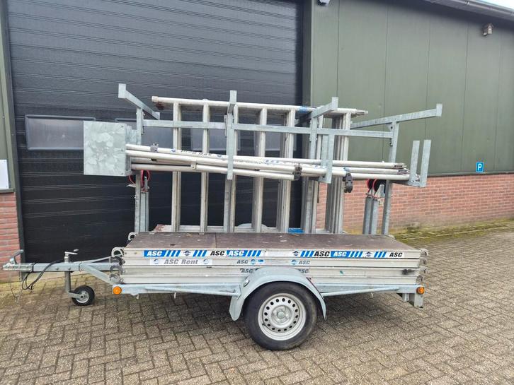 Mooie aluminium rolsteiger met steigeraanhanger  10.20, Doe-het-zelf en Verbouw, Steigers, Rolsteiger of Kamersteiger, 5 meter of hoger