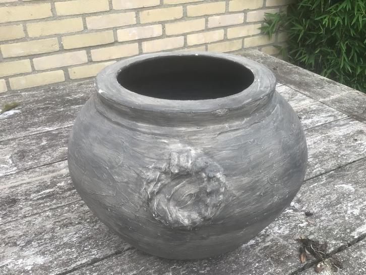 Kruik, Huis en Inrichting, Woonaccessoires | Vazen, Zo goed als nieuw, Zwart, Minder dan 50 cm, Aardewerk of Porselein, Ophalen