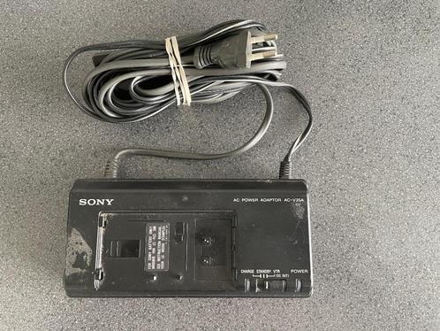 Sony power adapter, type AC-V35A, Audio, Tv en Foto, Opladers, Gebruikt, Ophalen of Verzenden