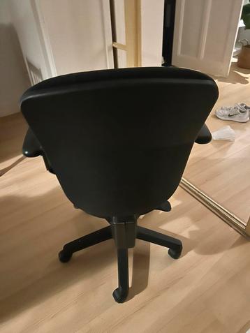 Ergonomic Office Chair – Black beschikbaar voor biedingen