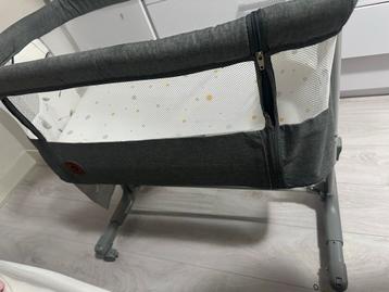 Co-sleeper bedje - veilig dichtbij! beschikbaar voor biedingen