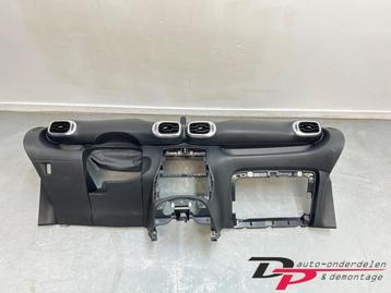 Dashboard van een Citroen C3 Picasso beschikbaar voor biedingen
